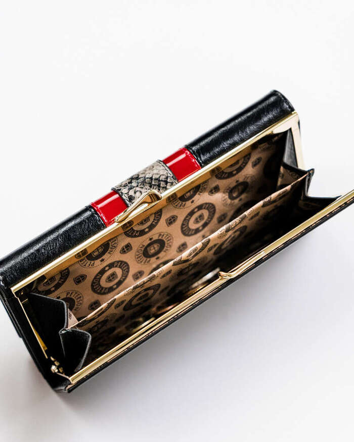 Elegancki portfel z modnym, wężowym wzorem - Peterson