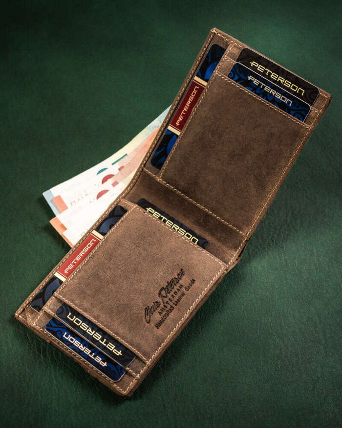 Skórzany portfel męski z kieszonką na kartę — Peterson